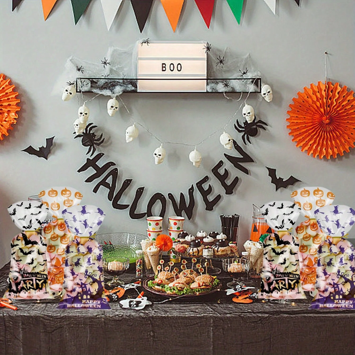 200 Pcs Halloween Gift Wrapping Bags With Twist Ties 5.1 X 10.8 Inch Cellophane Witch Bat Printing Flat Bag OPP Halloween Pumpkin Treat Packaging Bags For Party Favors Halloween Decoration - Image 4